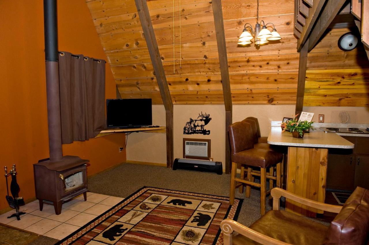 ホテルCabins On Strawberry Hill Pine エクステリア 写真